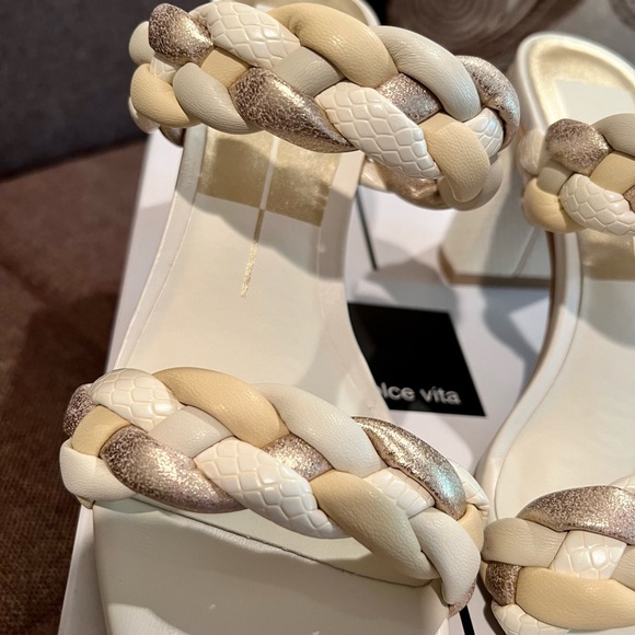 Dolce Vita Paily sandals - Picture 4 of 11